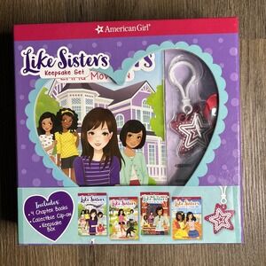 AMERICAN‎ GIRL "Like Sisters" Keepsake Set Clip On Charm + 4 books Boxed Set NEW